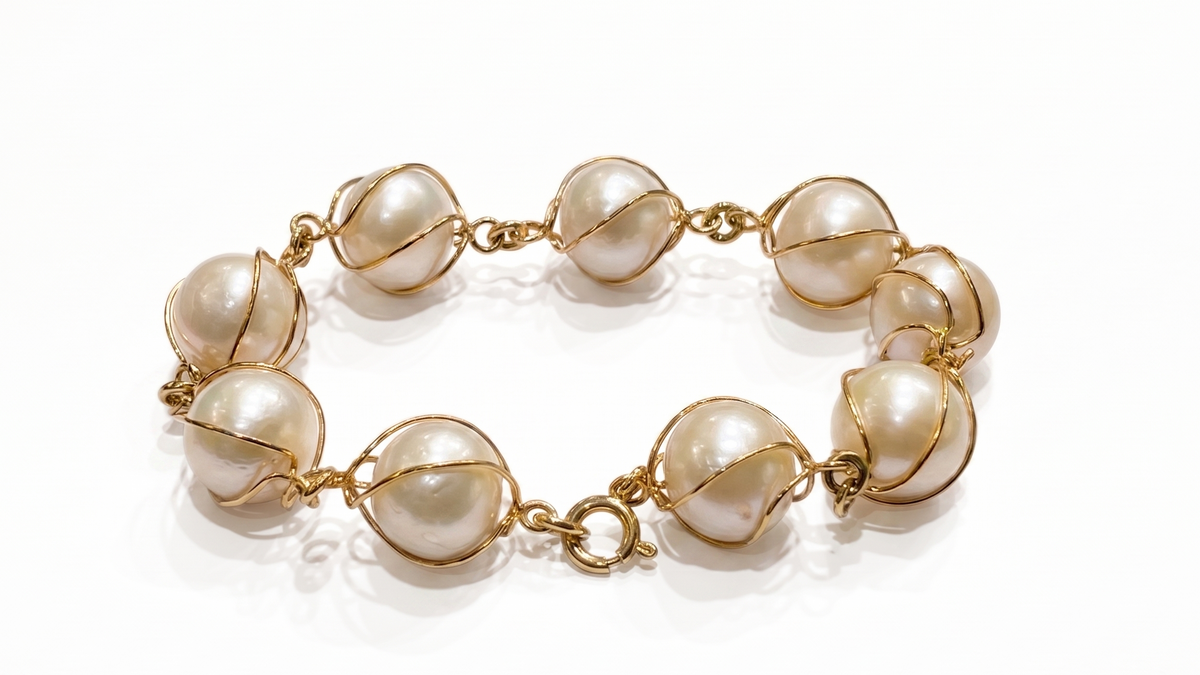 White Freshwater Pearl Wire Cage Bracelet