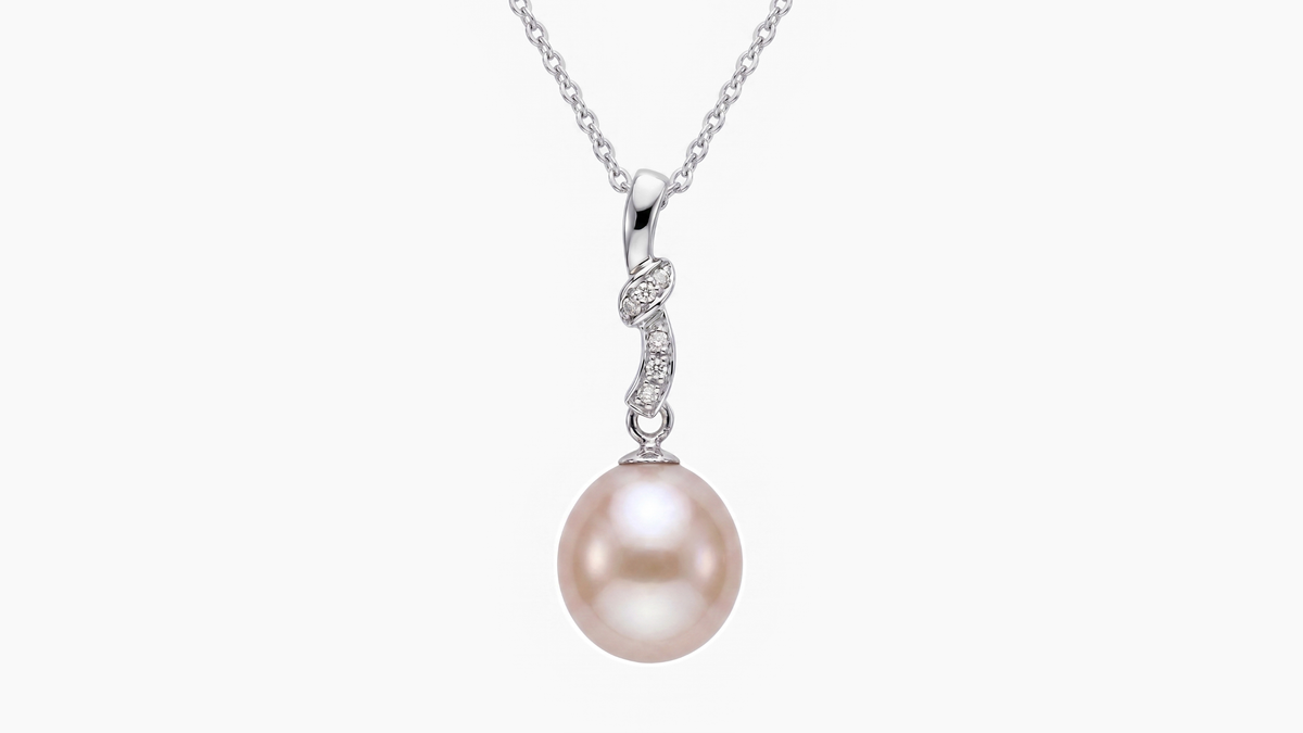 Freshwater Pearl & Diamond Pendant
