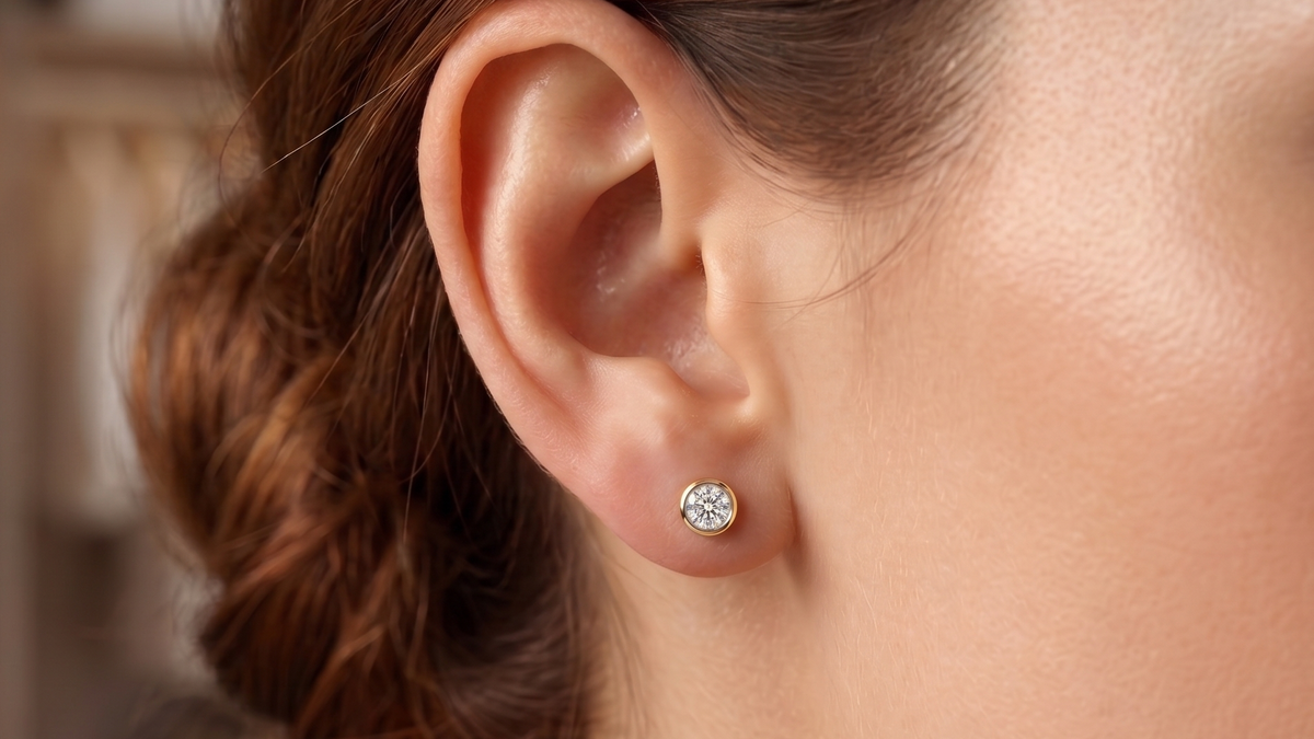 0.30ct Natural Diamond Earrings in Yellow Gold