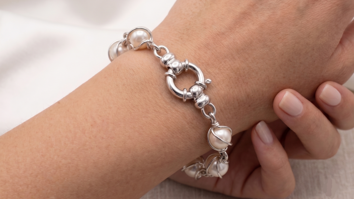 White Freshwater Pearl Wire Cage Bracelet — detail
